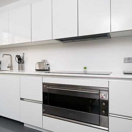 En-Suite Room In Zone 1 ロンドン エクステリア 写真